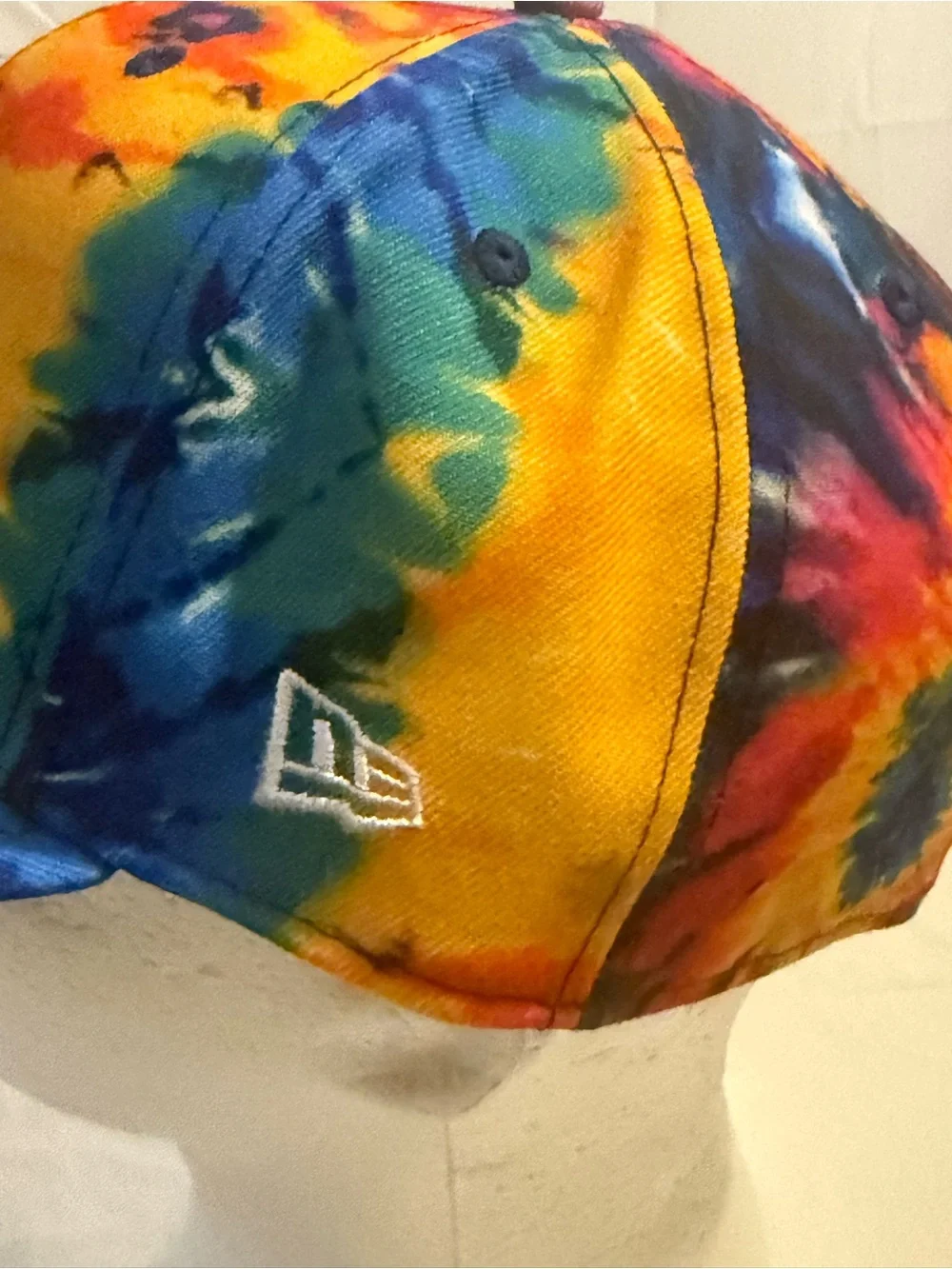 New Era colorful tie